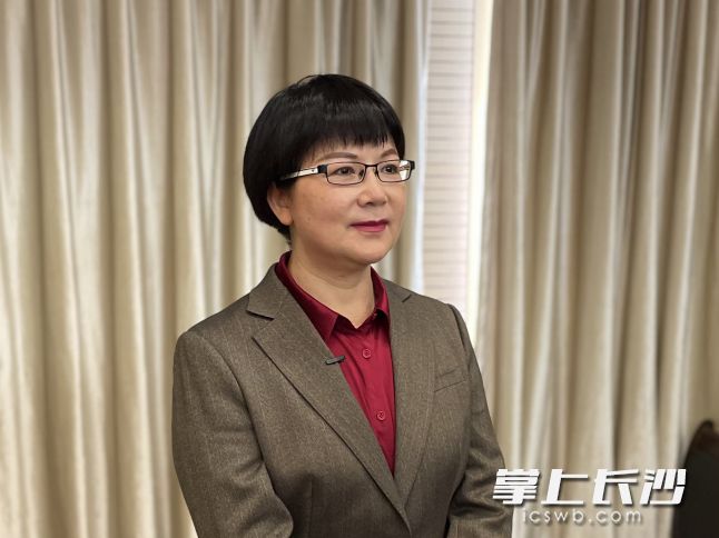 全国政协委员傅莉娟:发挥"智囊团""把关人"作用 提升公职律师"含金量"