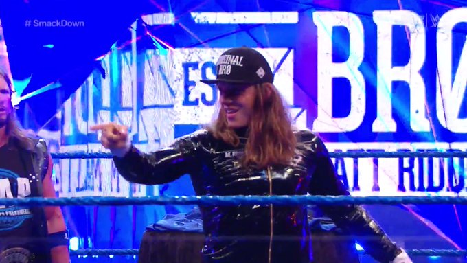 wwe马特·里德尔今日正式实现sd首秀,直接杠上现象级大师!