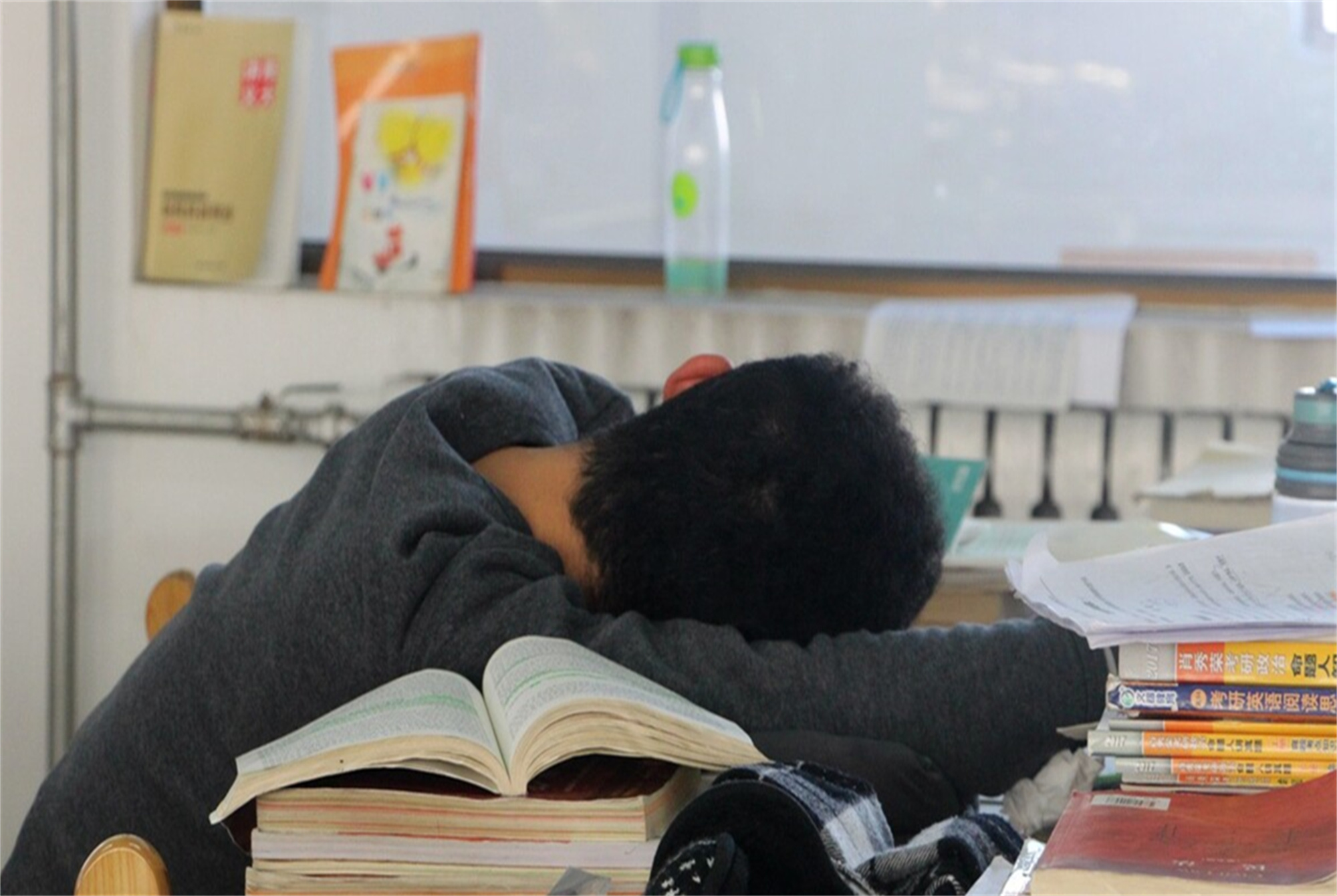 考研也有"瓶颈期"?学会捅破"窗户纸",才能稳中求胜