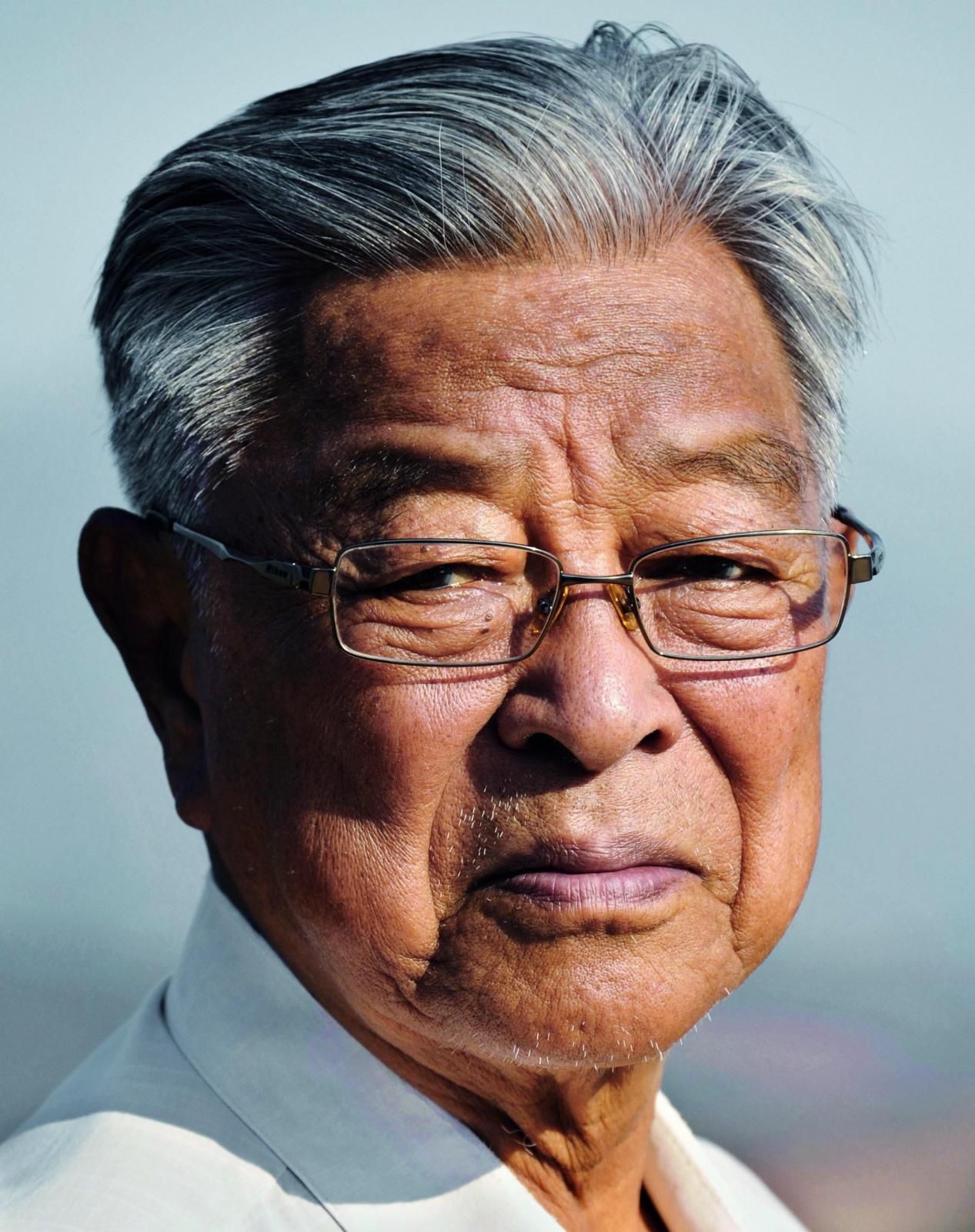 吉林巨贪高严:走到正部,与儿子共贪5亿,仍在逃亡!