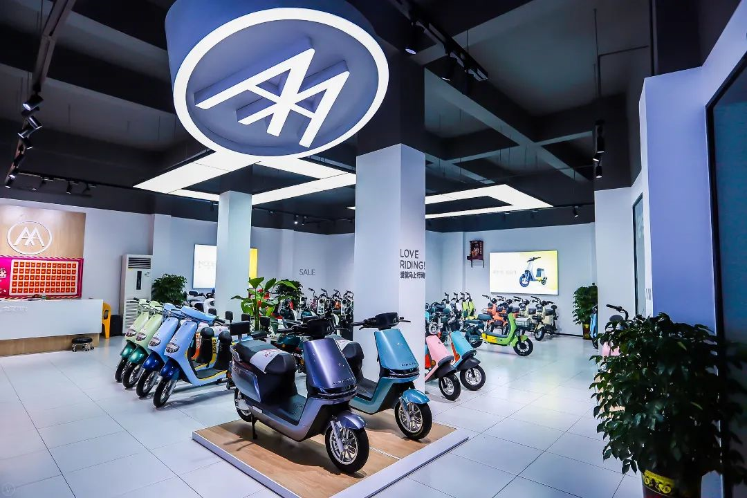 再掀靓丽风暴!爱玛门店全面升级,引领行业终端新革命!