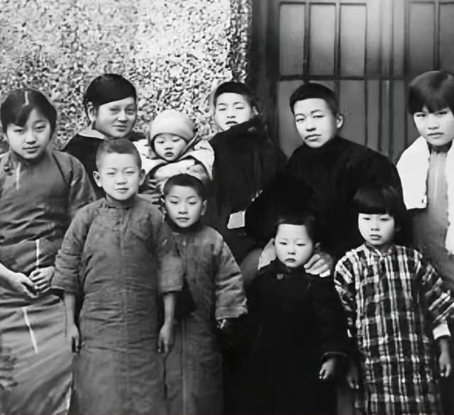 钱三强妻子何泽慧,被誉为中国"居里夫人",她的家族有多豪门