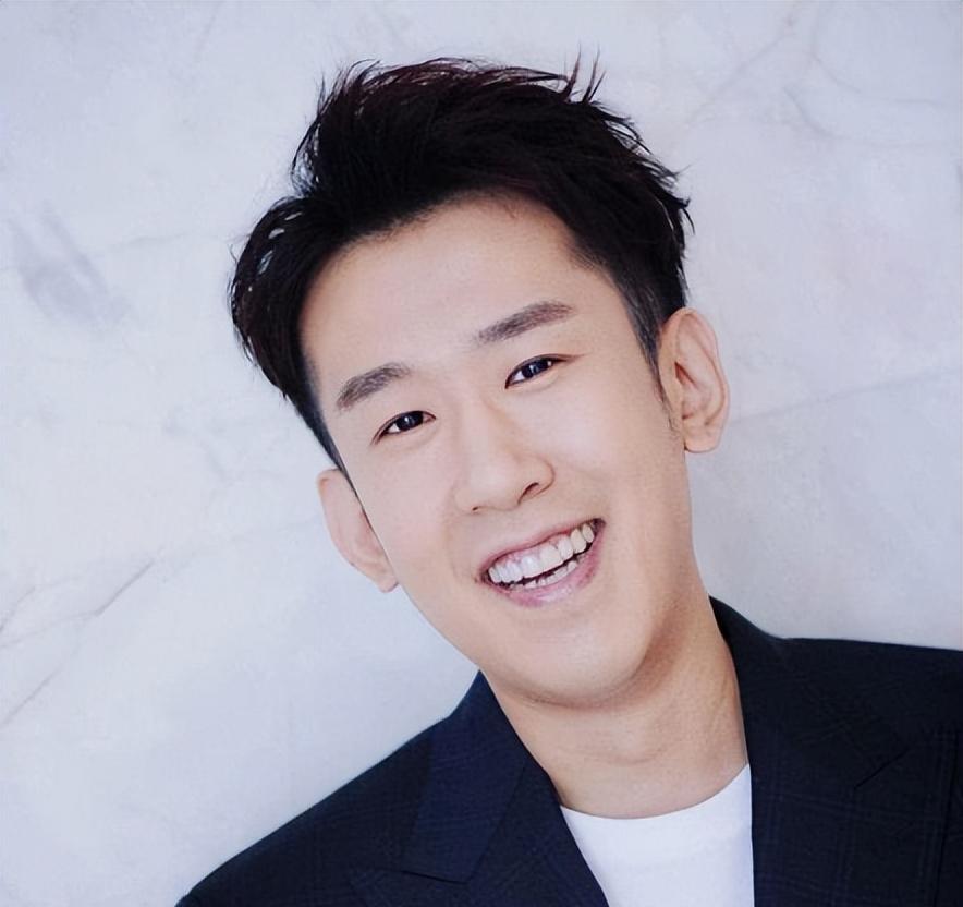 "驴脸"男星我只服这9位,去年的一滴相思泪,今年才流到嘴边?