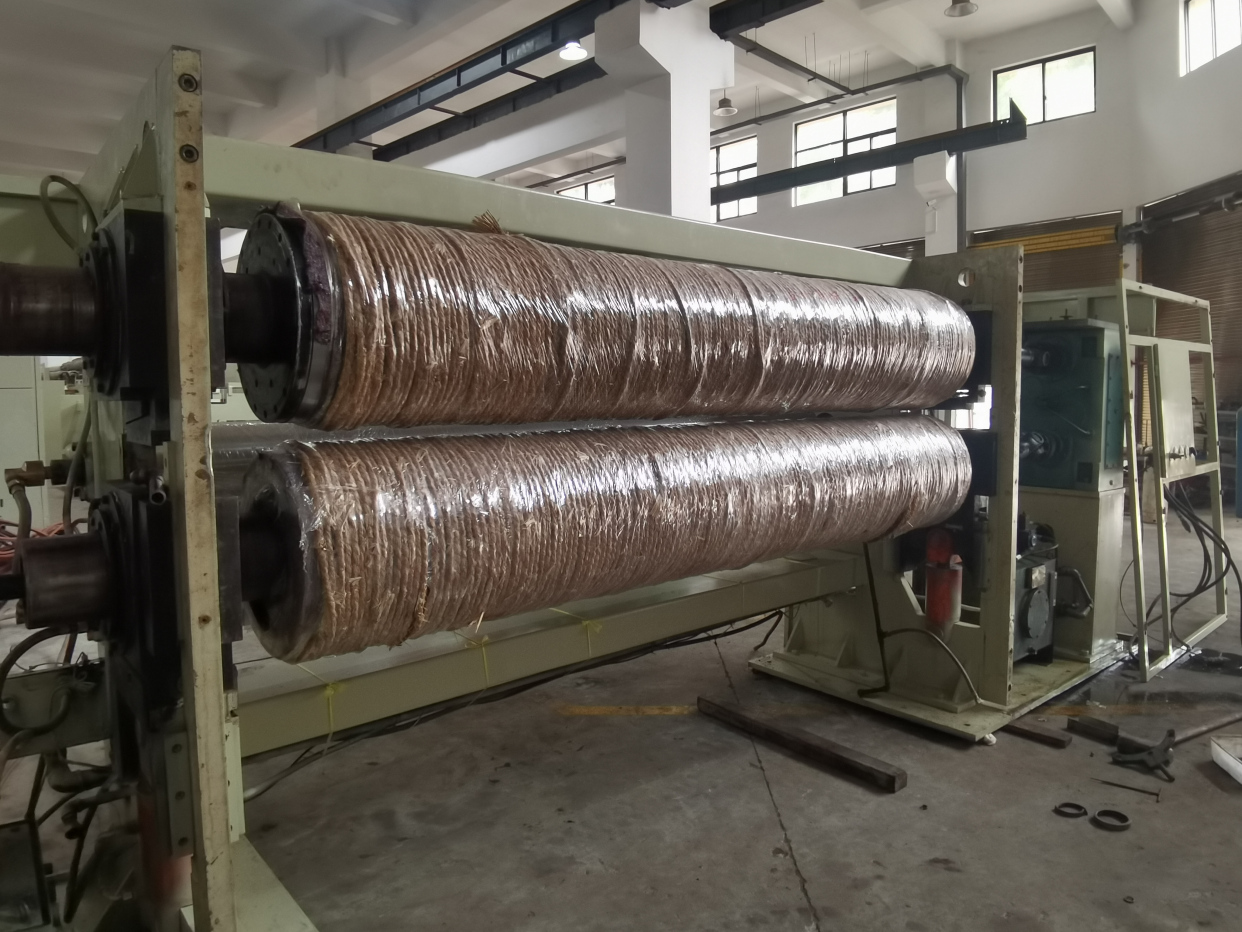 无纺布轧机出售(二手)