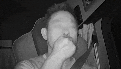 注意!开车不要做这些事,郑州已有多人被抓拍-有驾 注意!开车不要做这些事,郑州已有多人被抓拍-有驾