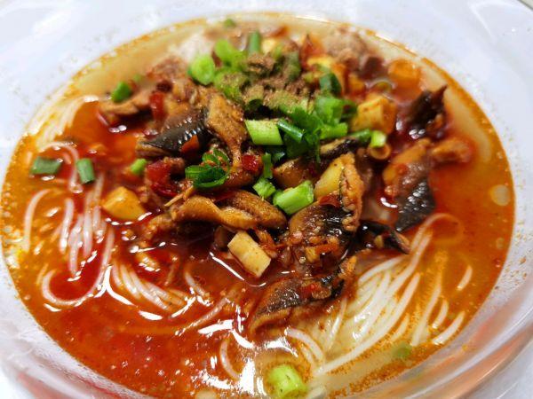 好吃到飞起的川味鳝鱼粉,这样做0失败