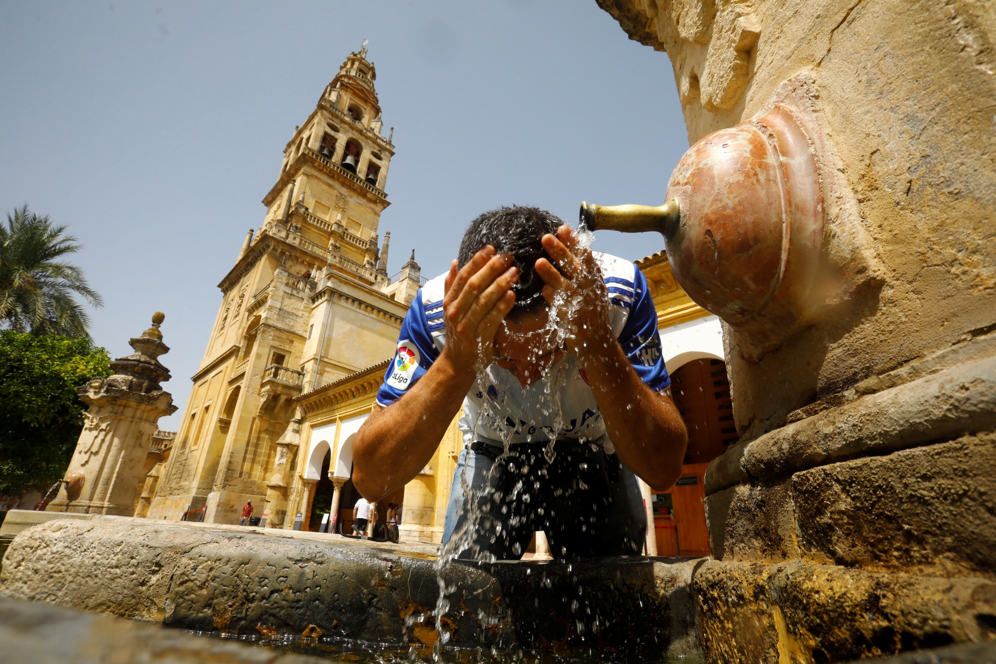 (35)欧洲高温天气持续