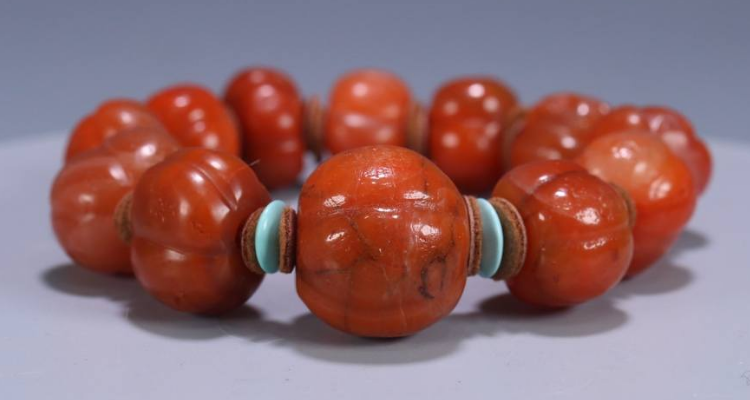 甘南南红老珠子特点