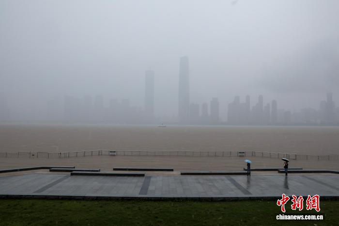 长江武汉段水位持续上涨 - 图2