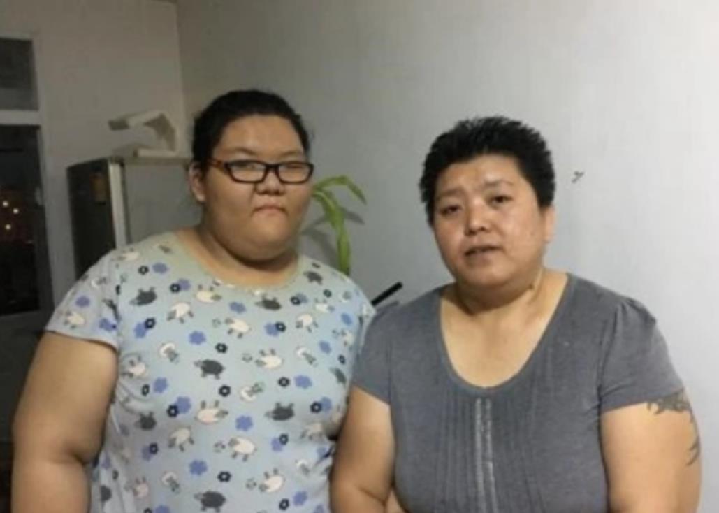 辽宁举重好手蔡力:8年拿60分,退役保镖,33岁病死,留300块钱!