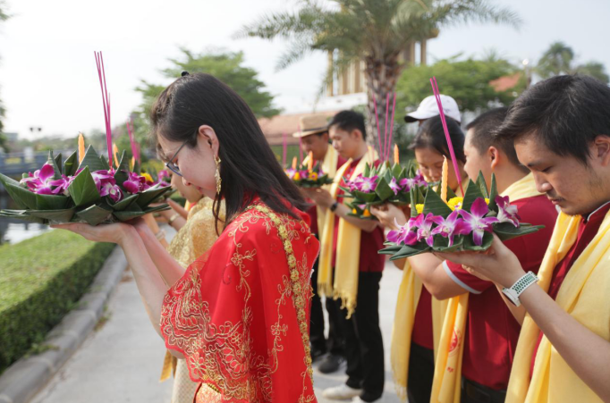 唱响黄帝颂 水灯寄祝福 首届泰国华侨华人拜祖大典今日举行