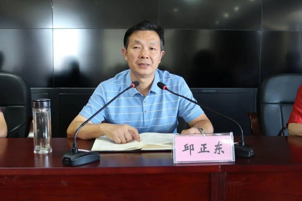 市教育局召开全市中小学(幼儿园)秋季开学工作调度会