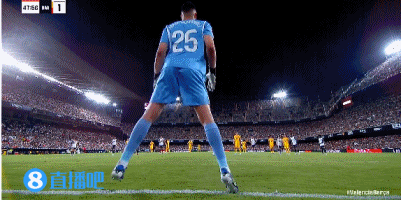 西甲-巴萨6-0瓦伦 拉菲尼亚费尔明莱万均双响_莱万进球亚马尔助攻_西甲巴萨瓦伦西亚比赛战报