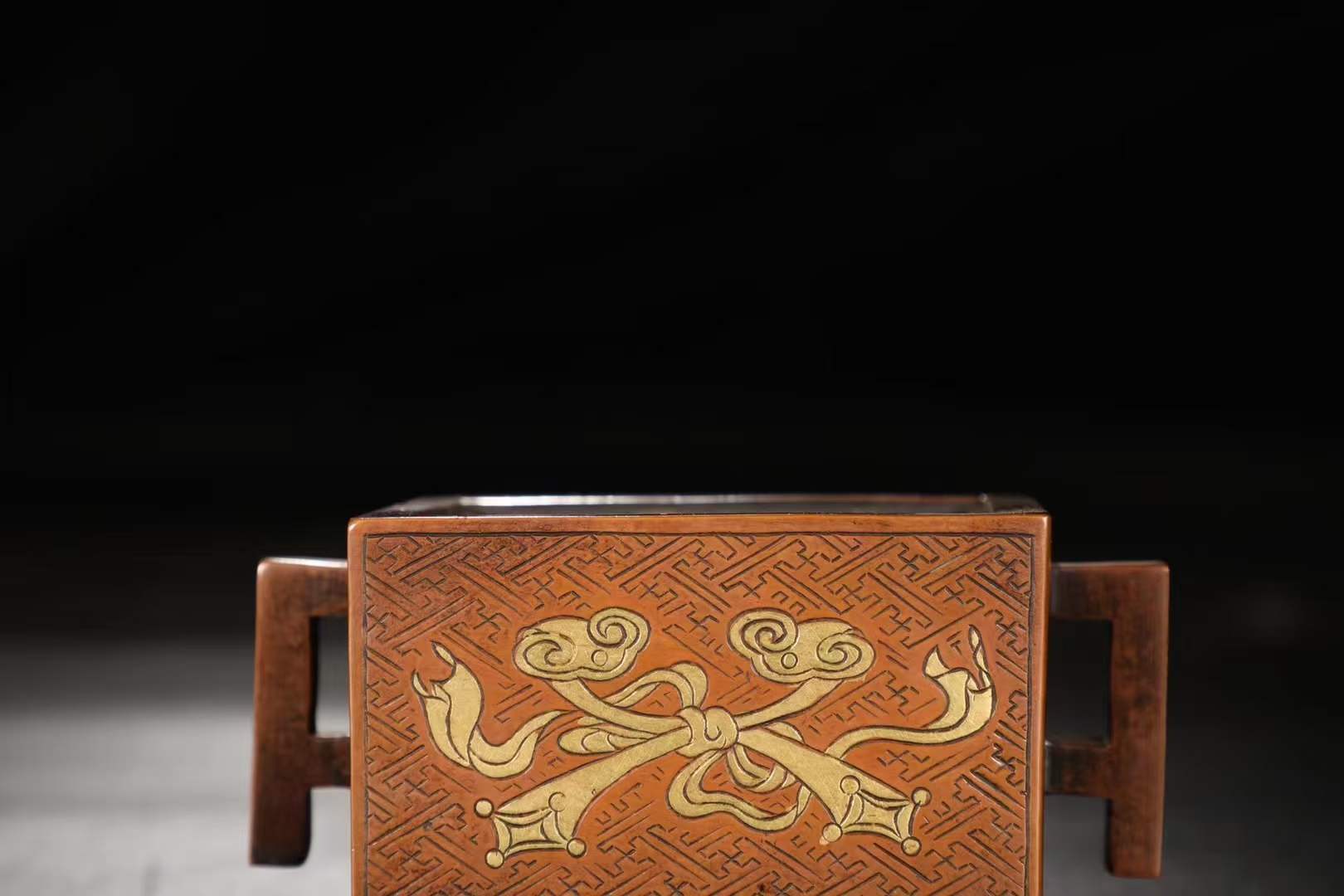 精铸铜胎鎏金如意纹马槽炉「旧藏」