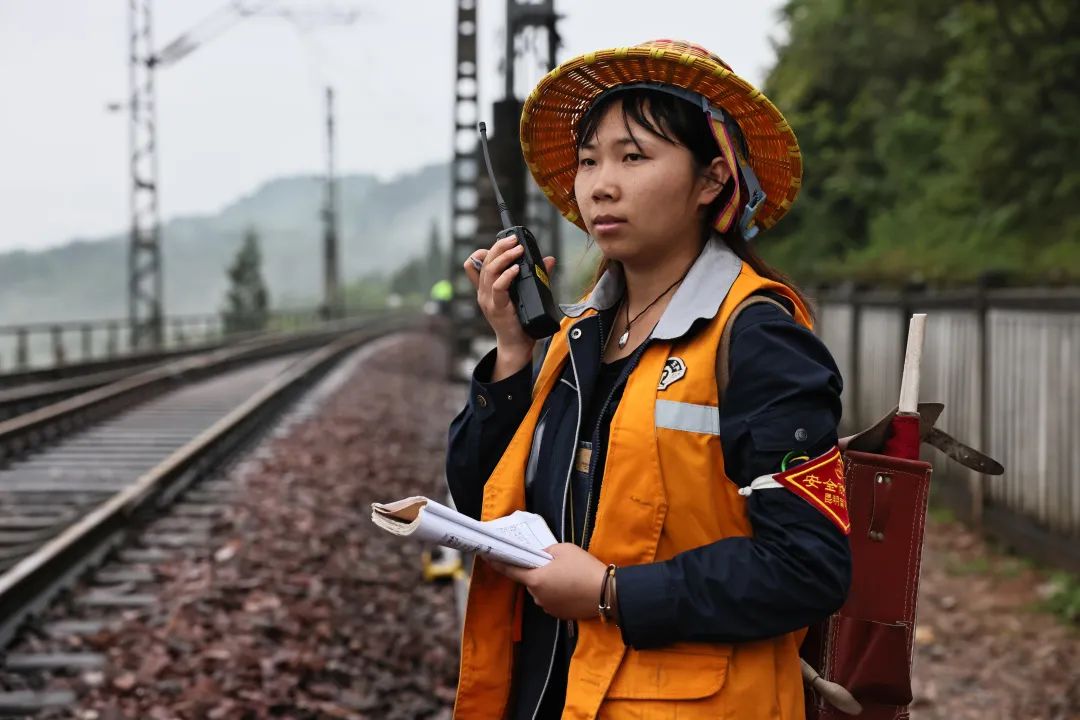 铁路人物照片图片大全图片