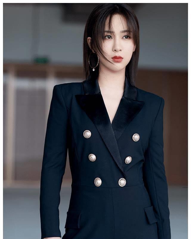 杨紫未修生图流出,当镜头怼脸那刻,美不美不言而喻了