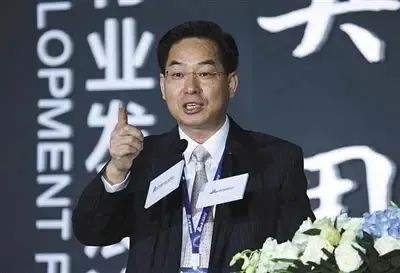 董建岳的三生三世:中行,广发,万达