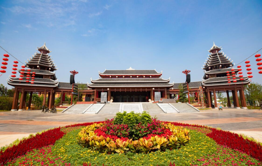 三亚·半山半岛节庆广场时