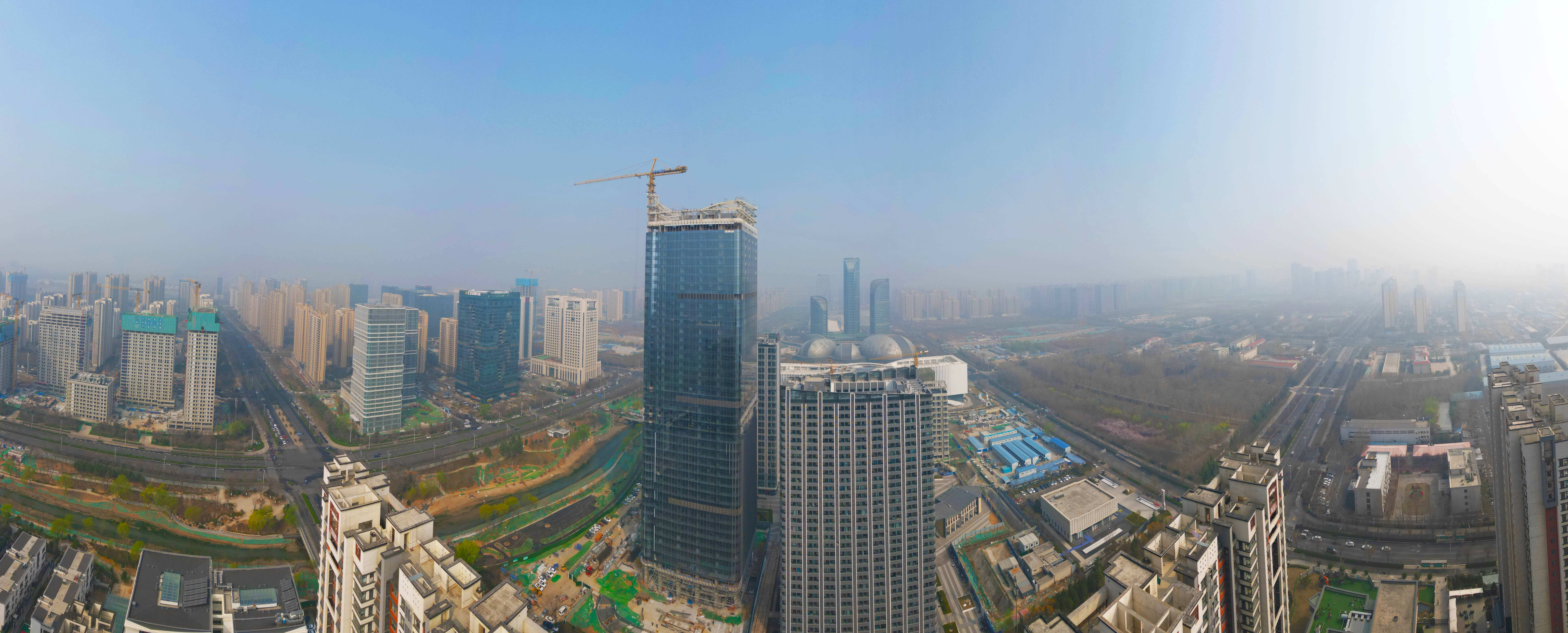 记者航拍带你看济南西部188米超高层 保利中科创新广场最新建设进展