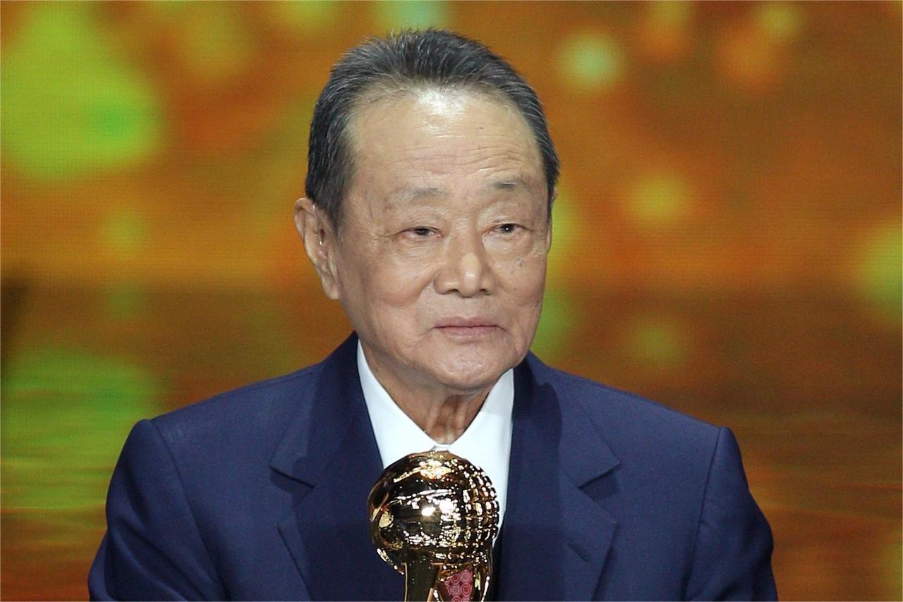 马来首富郭鹤年:从亚洲糖王到最牛房东,又成金龙鱼背后的掌权人