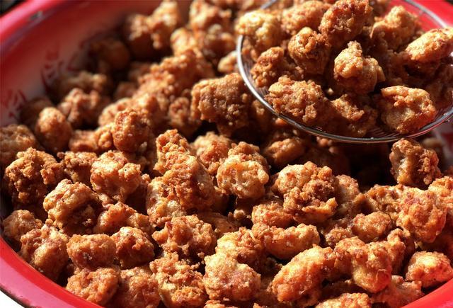 老式炸牛肉丸配方,记住"321"比例,丸子个个空心,酥脆松软