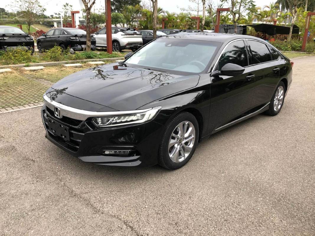 十代雅阁黑色豪华版性能如何?