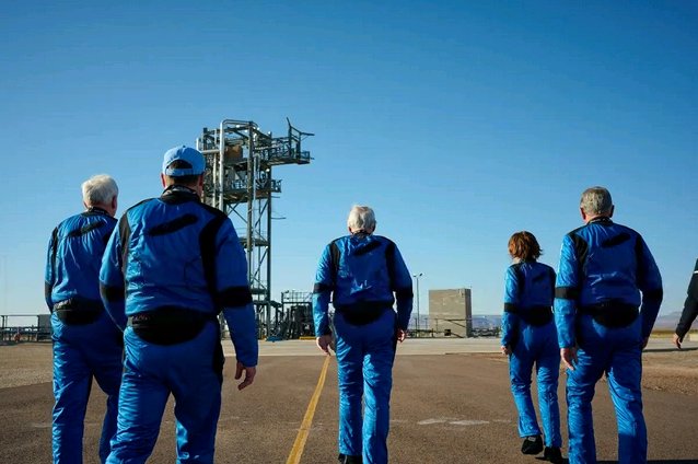 蓝色起源成功发射第四次太空飞行任务 将六名乘客送入太空