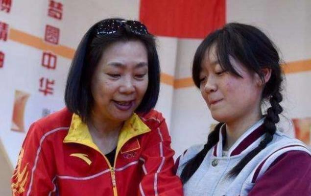 女排"五冠王"梁艳:退役做老板成为富豪,把女儿培养成清华博士