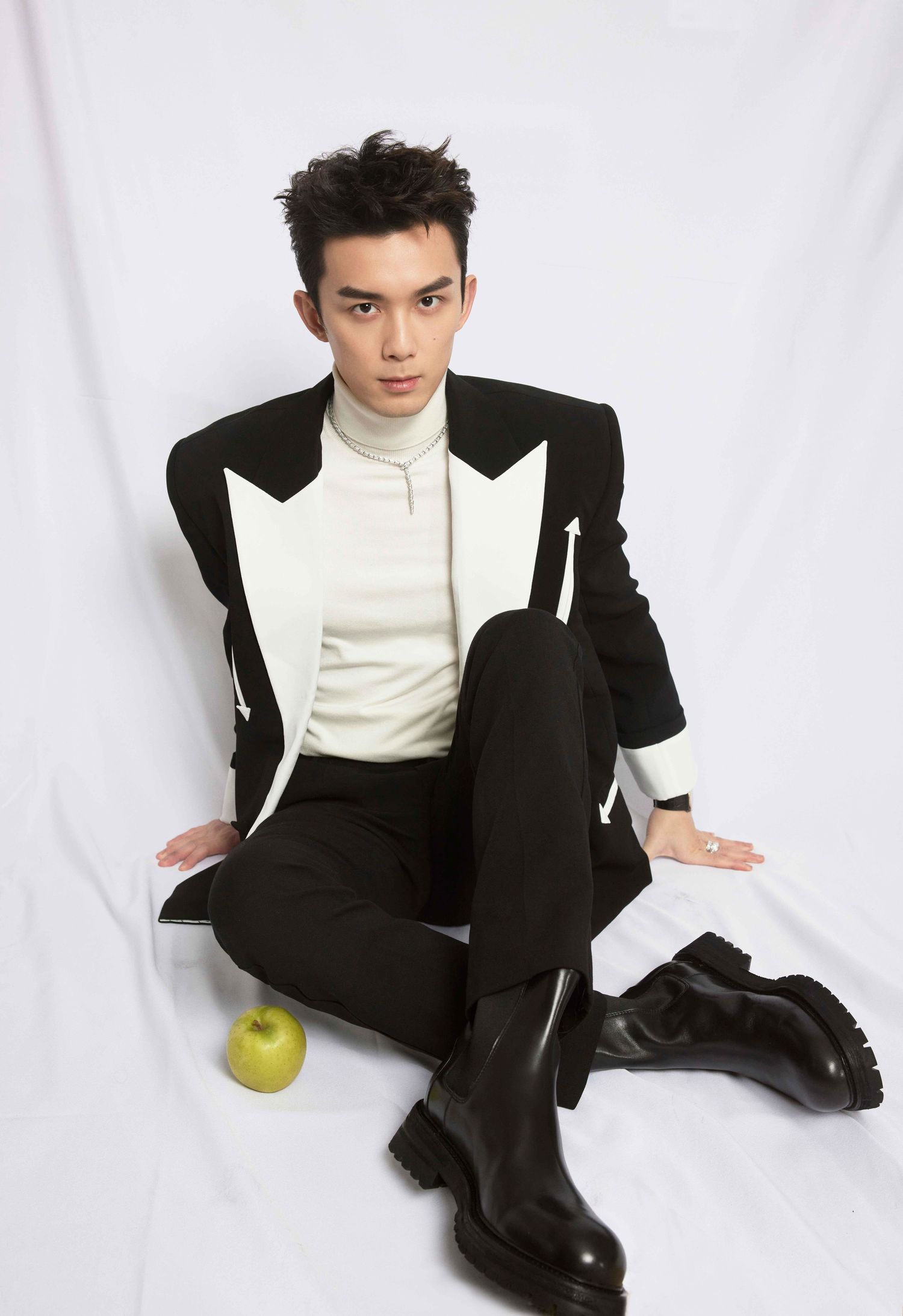 星光璀璨,吴磊风采惊艳腾讯视频星光大赏