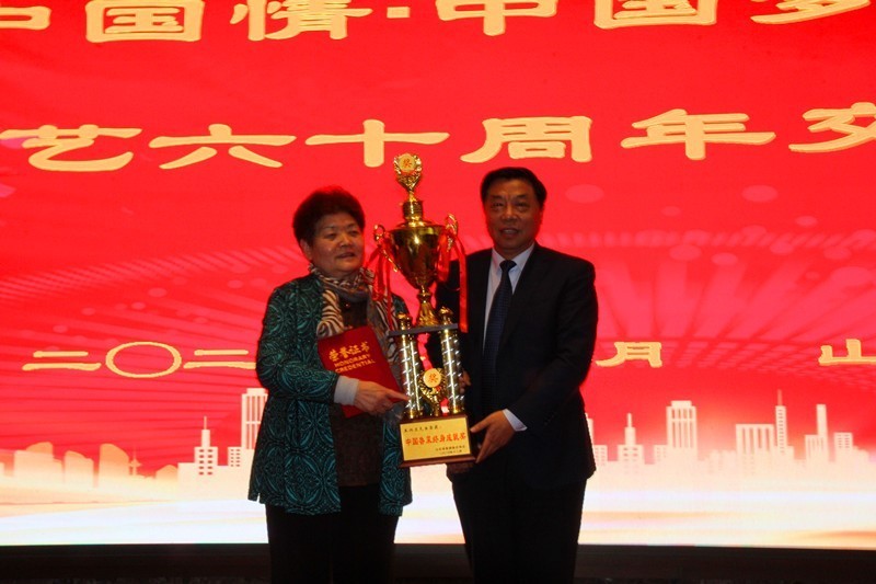 心怀初心鲁菜情 烹调五味60载 王兴兰大师从艺60周年厨艺交流会在济南