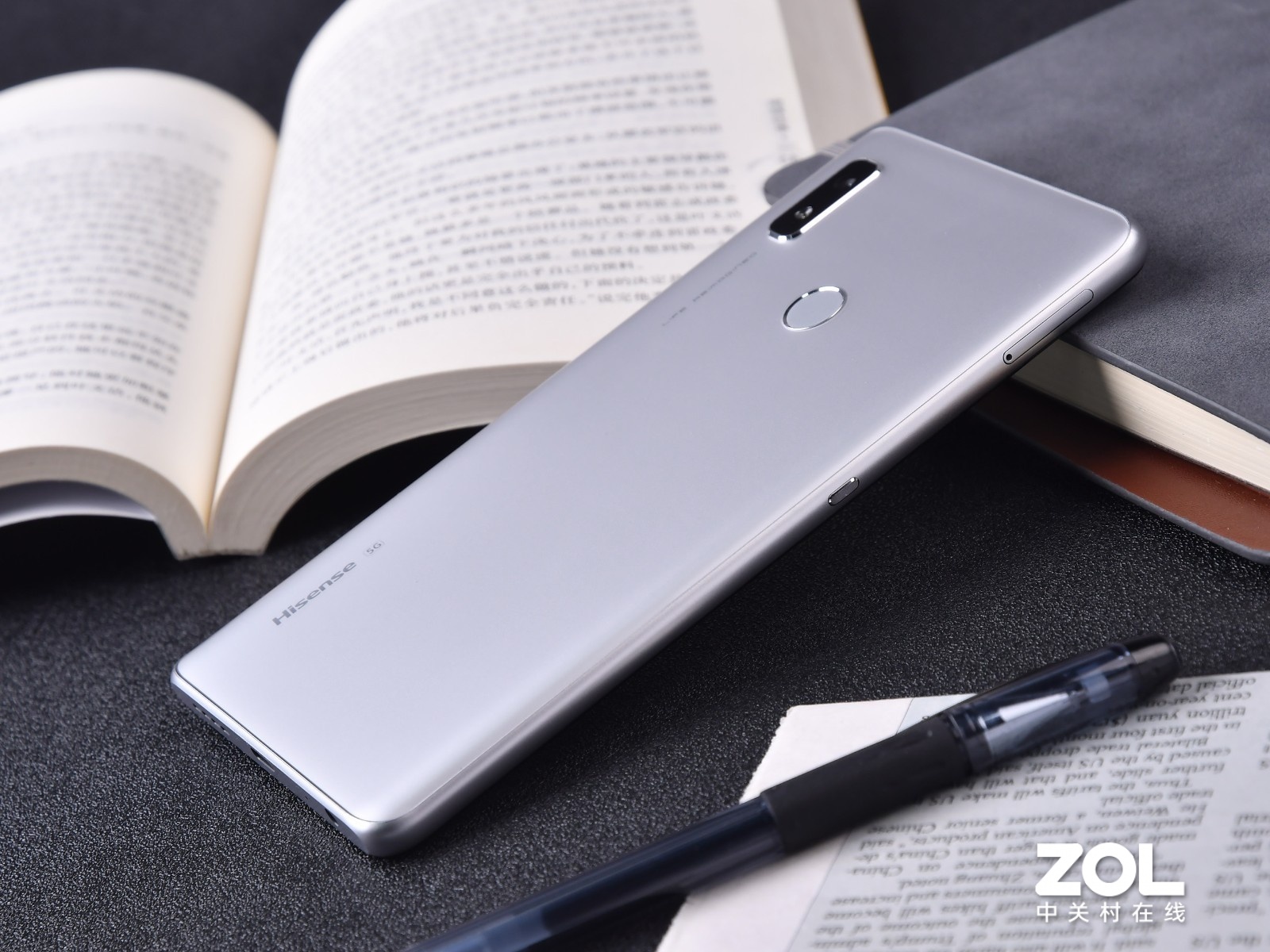 首款支持5g的彩墨屏手机 海信阅读手机a7图赏