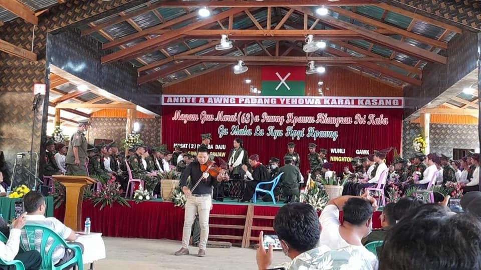 颇为罕见,缅甸克钦独立军举办集体婚礼