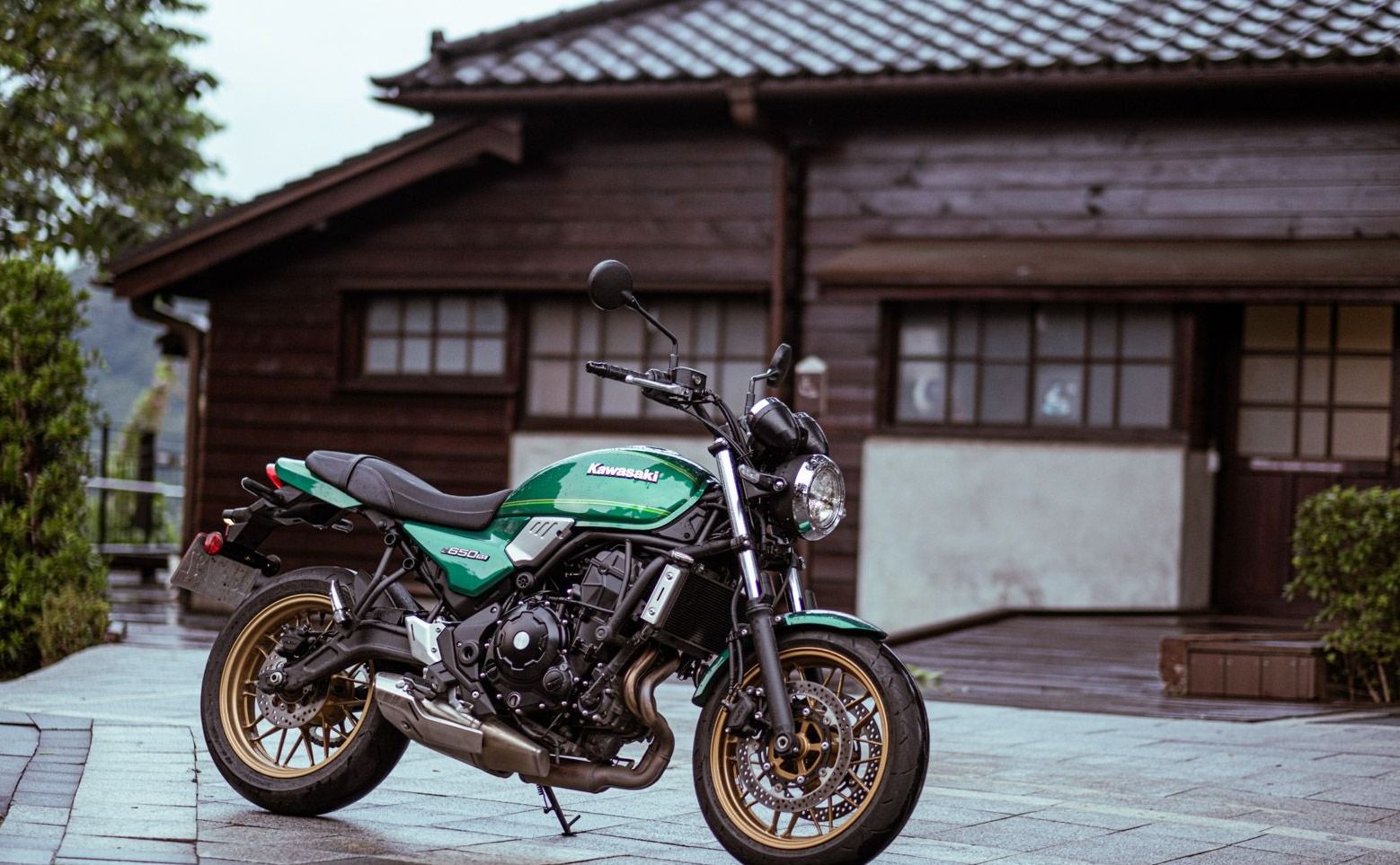 轻盈好上手的复古车,2022川崎z650rs