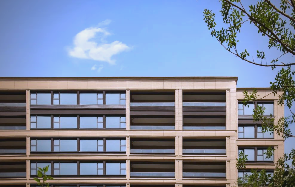 绿城郑州明月滨河:智能与安全的完美结合