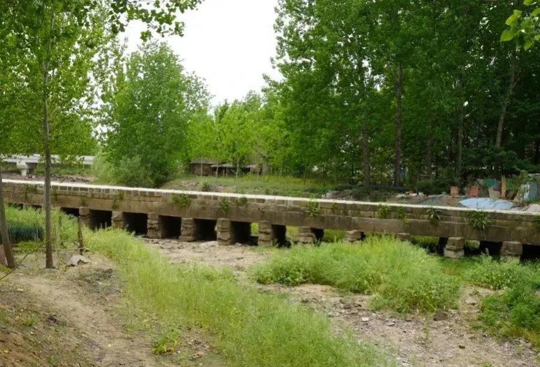 兰陵县庄坞镇武河之上的永济桥,初建于明朝弘治三年,即1490年,为