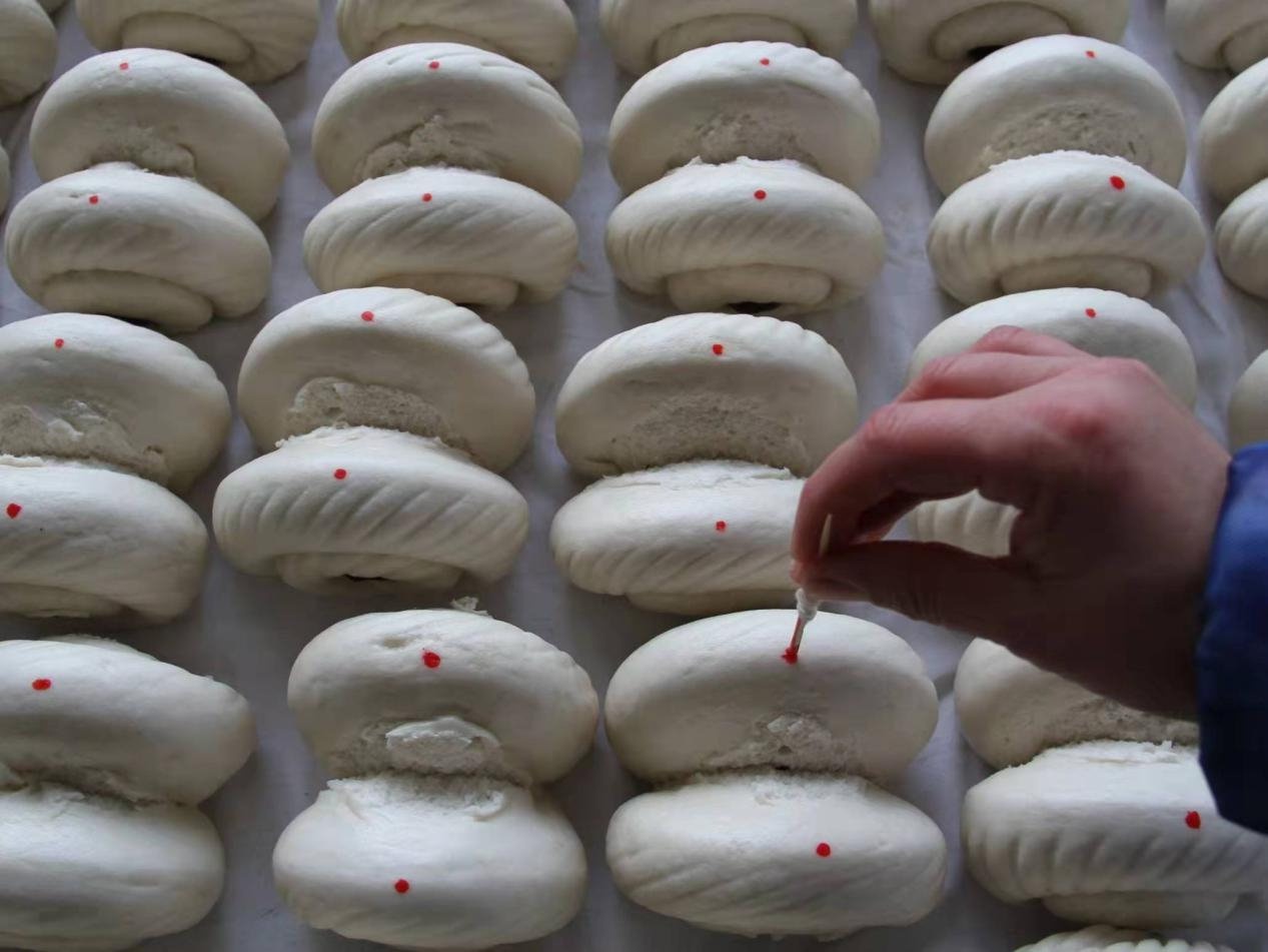 晋城阳城县:麦芽枣糕飘香迎新年