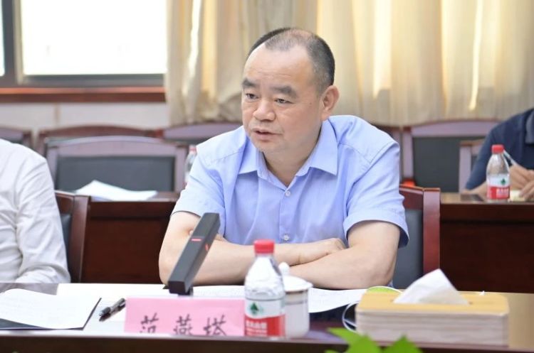 宝安区委常委,宣传部部长周学良率队调研宝安中学(集团)