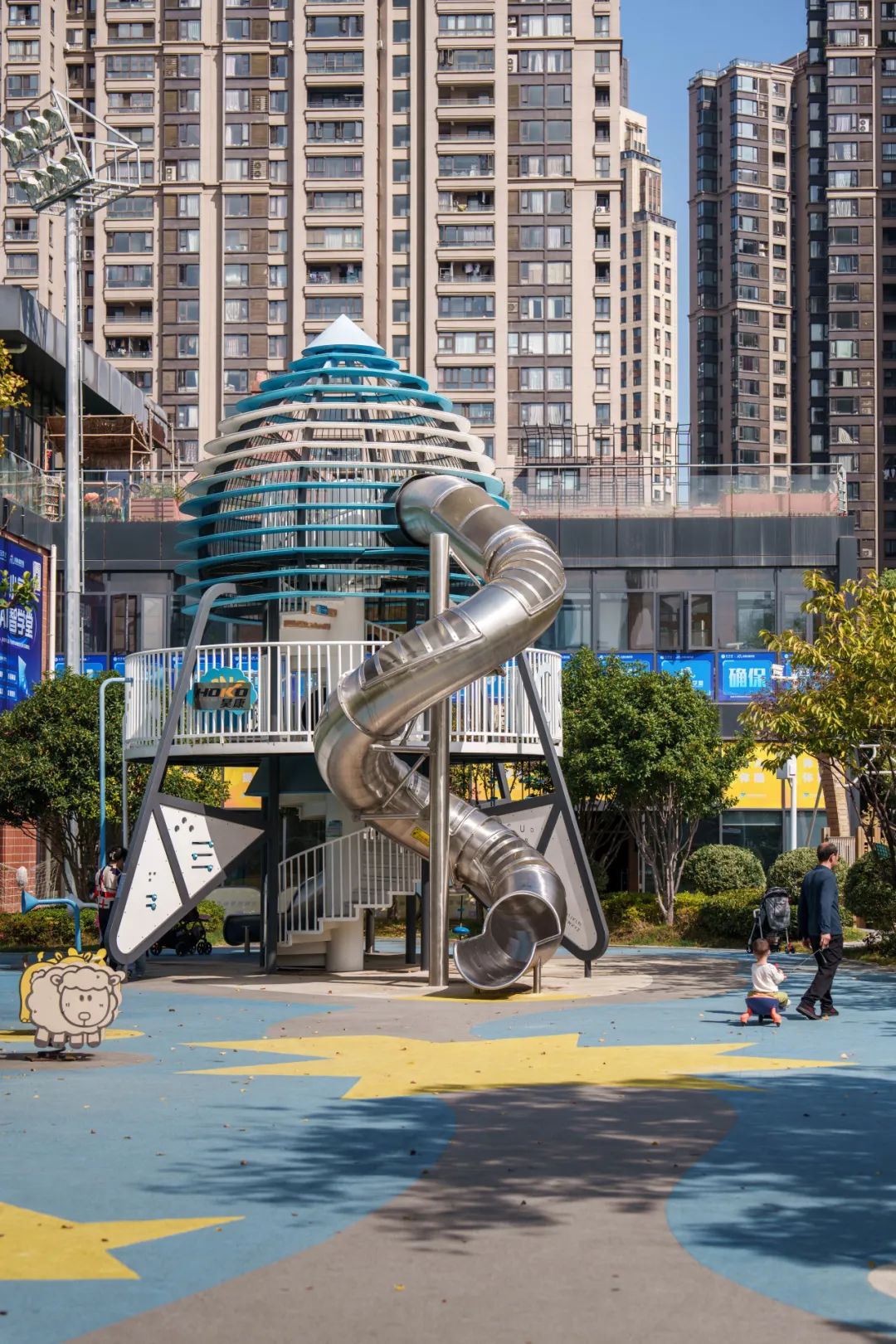 有一种"凡尔赛"是家门口有体育公园