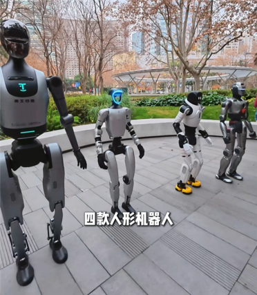 四大人形机器人横评：最聪明的果然还是宇树
