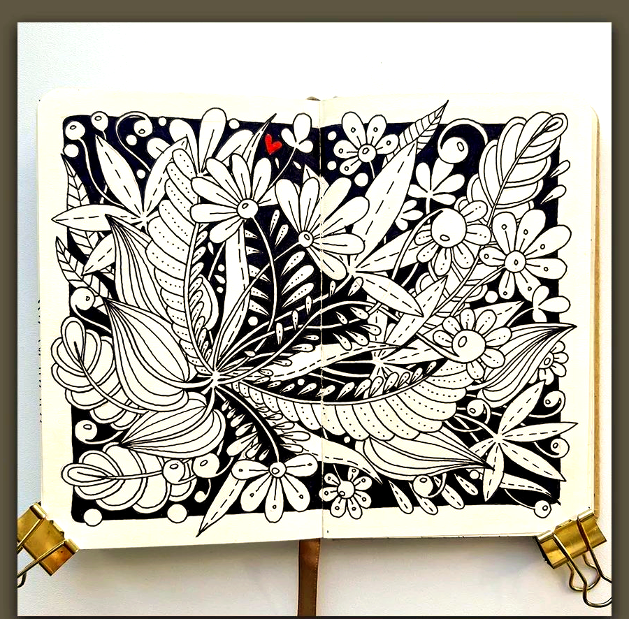 艺术探索:缠绕画中的线条与情感,带你领略黑白装饰画的魅力