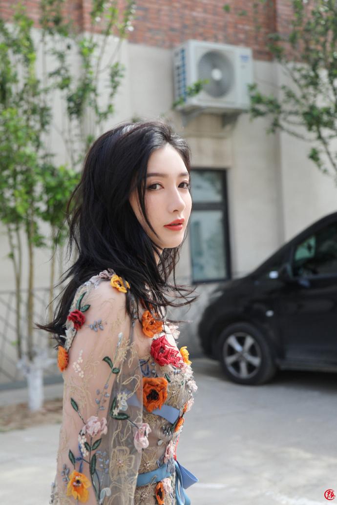 江疏影私下美照来了