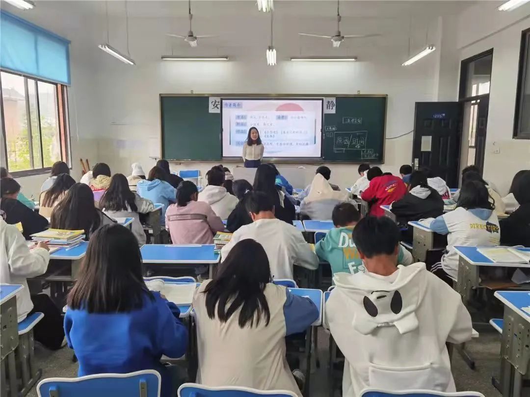 铜仁市数据职业学校:抢抓"万山职教城"建设机遇 书写职业教育新篇章