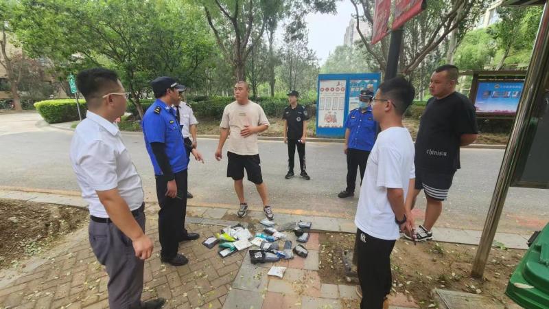 共建宜居环境大兴区西红门镇严厉打击偷倒垃圾行为