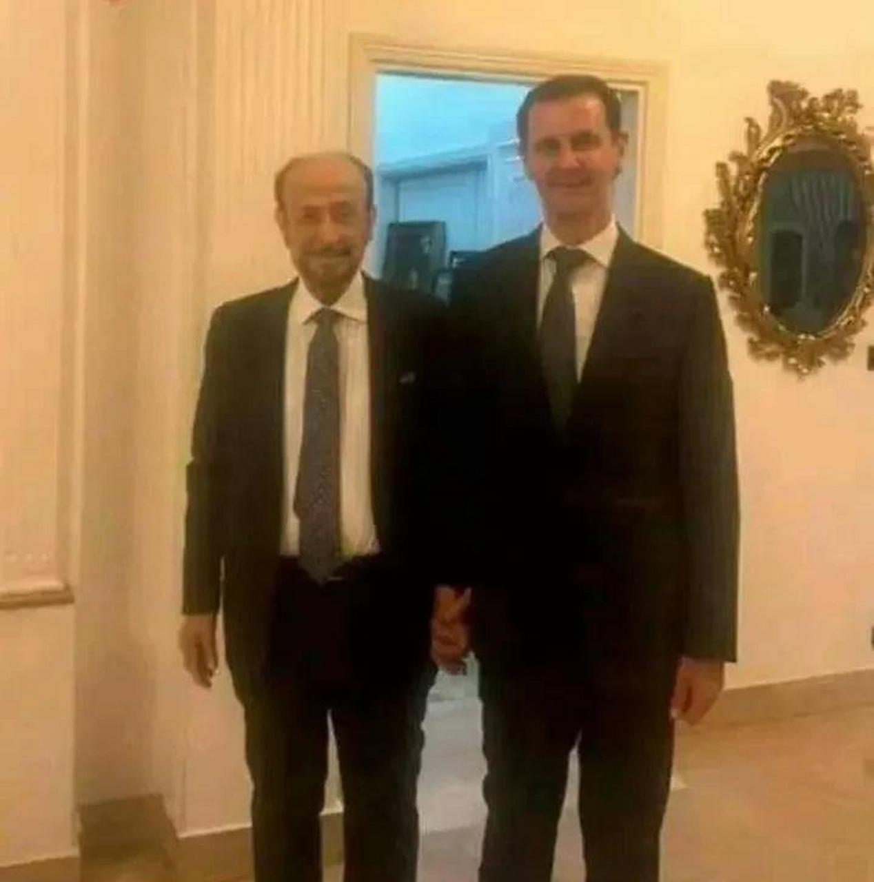 "家和万事兴" 叙利亚总统巴沙尔·阿萨德和弟弟马希尔·阿萨德(第四