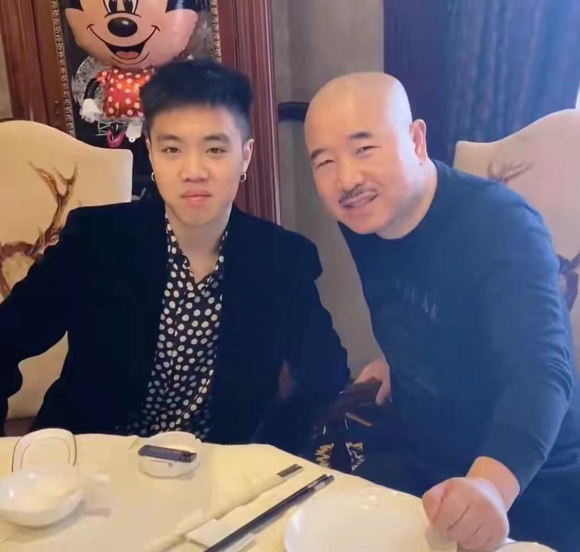 51岁"刘能",2段婚姻3个孩子,19岁小儿子正脸罕曝光