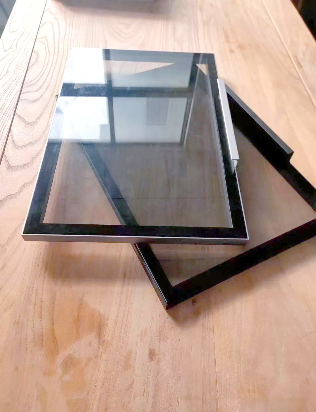 极简铝框玻璃门升级,隐框款带来新选择