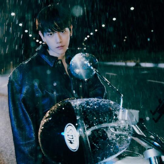 exo伯贤,新专辑主打歌是《bambi》……童话般的爱情故事