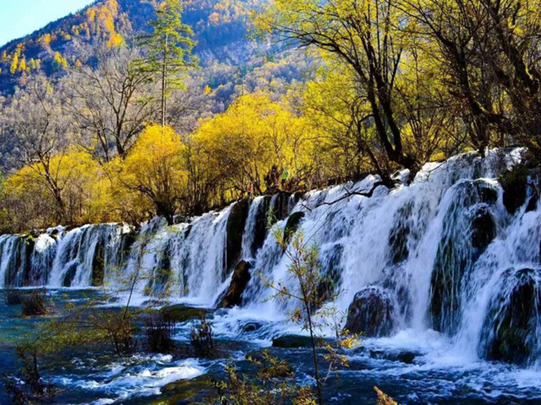 人文风情,美景圣地.四川九寨沟美出新高度,宛若童话世界