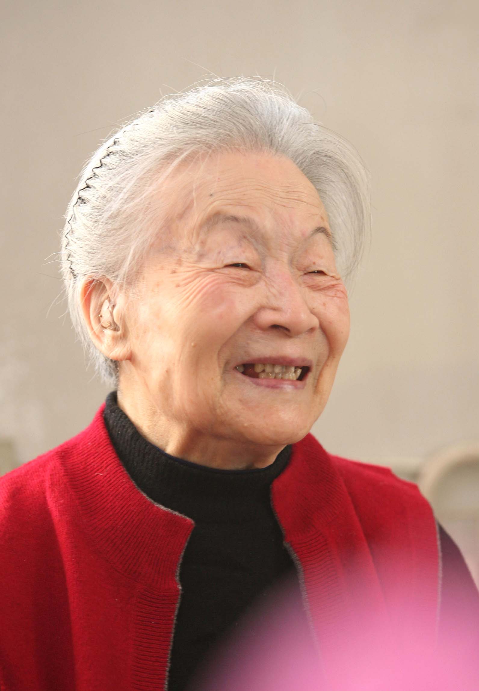 胡适到女友家做客,他说了一句话,杨绛诡笑:我想看你骑驴