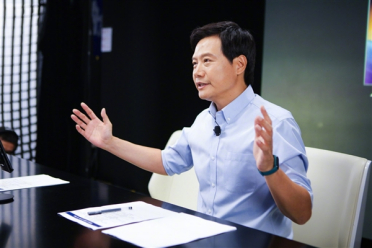 《财富》杂志评雷军：苹果没做到的造电动汽车 雷军做到了